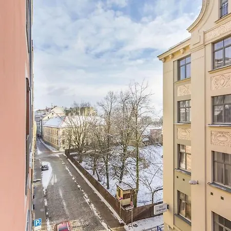 Spacious Old In A Modern Building Апартаменты *